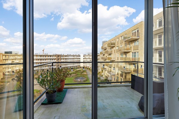 Medium property photo - Nida Senffstraat 159, 1095 MX Amsterdam